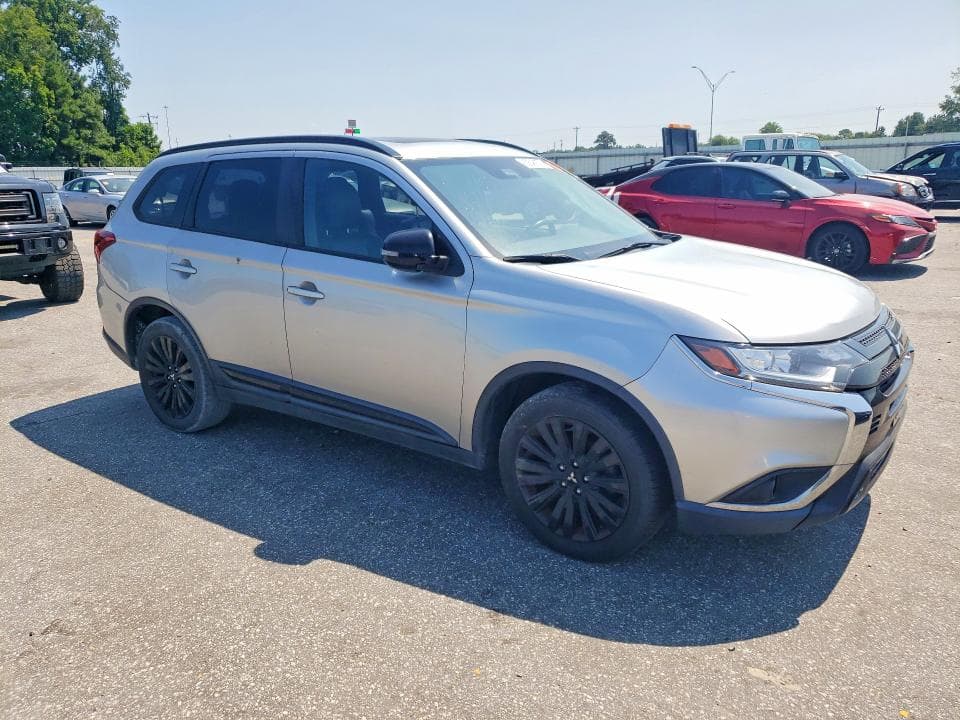 2020 MITSUBISHI OUTLANDER SE 4