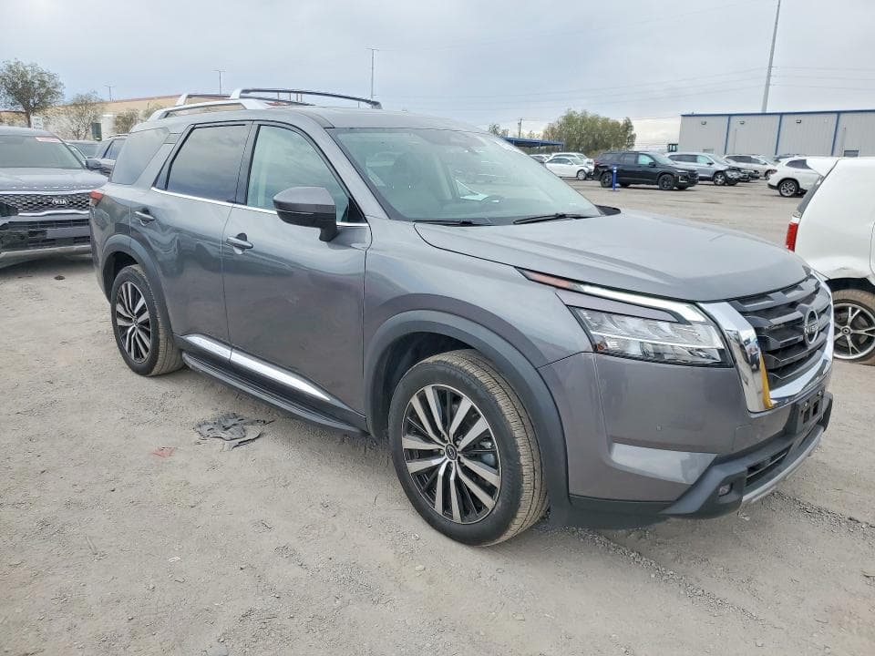 2023 NISSAN PATHFINDER PLATINUM 4