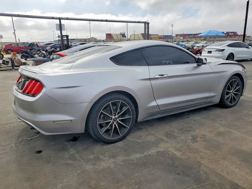 2017 FORD MUSTANG 3