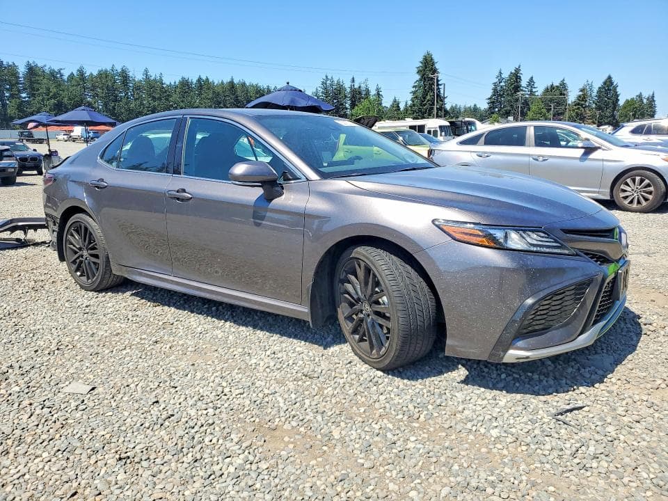 2023 TOYOTA CAMRY XSE 4