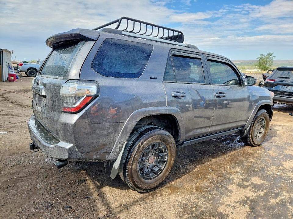 2023 TOYOTA 4RUNNER SR5 3