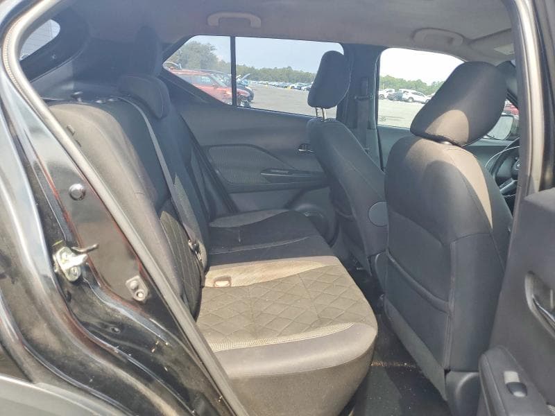 2019 NISSAN KICKS SV 10