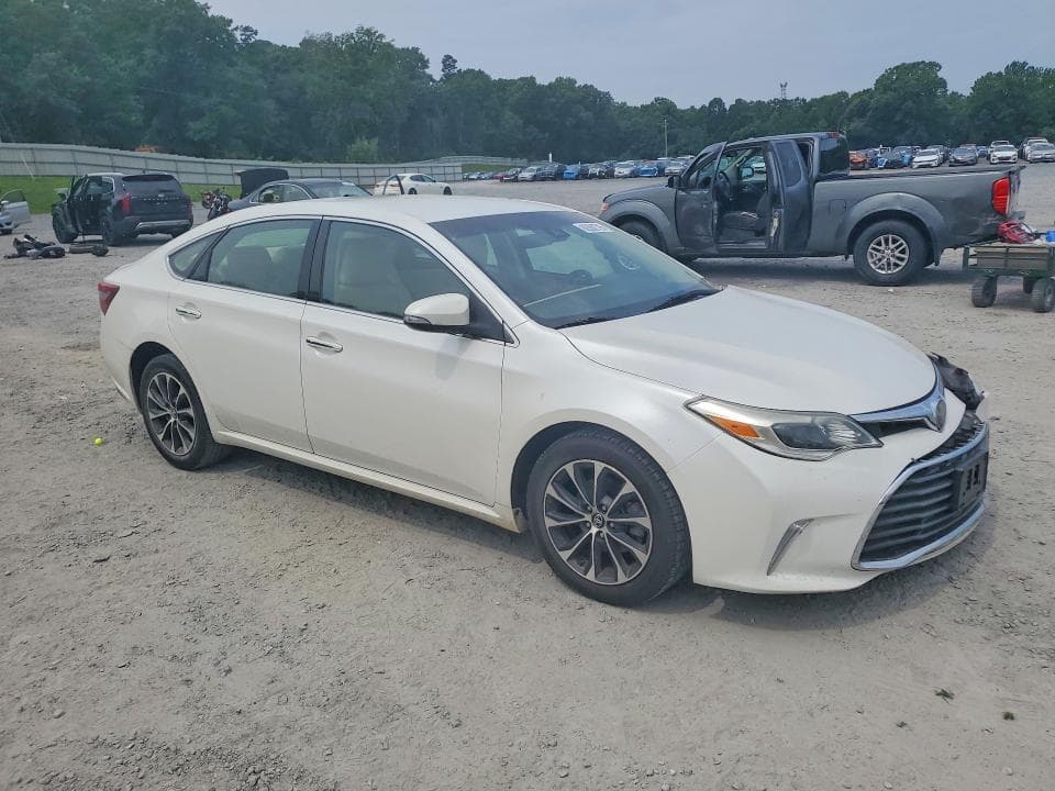 2018 TOYOTA AVALON XLE 4