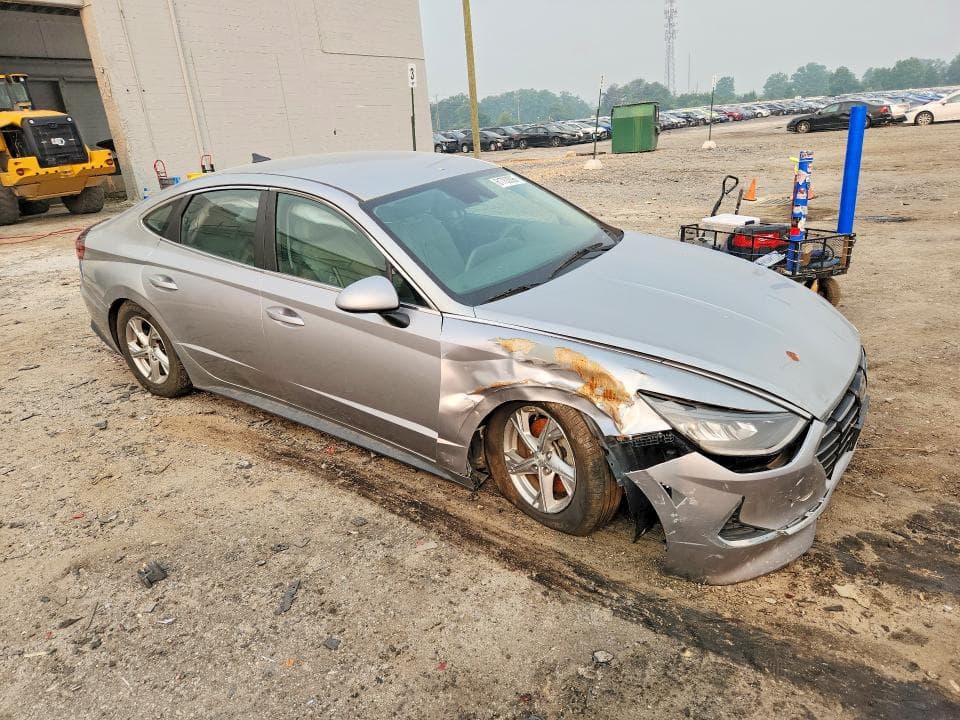 2021 HYUNDAI SONATA SE 4