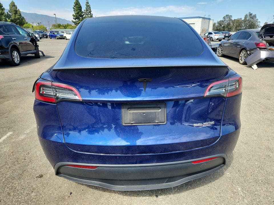 2023 TESLA MODEL Y 6