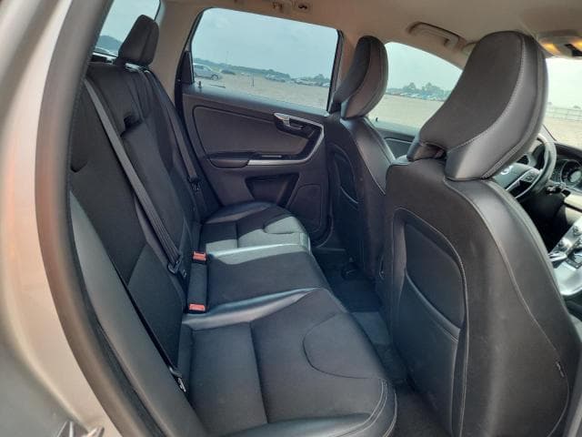 2017 VOLVO XC60 T5 11