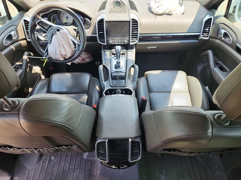 2017 PORSCHE CAYENNE SE HYBRID PLATINUM 8
