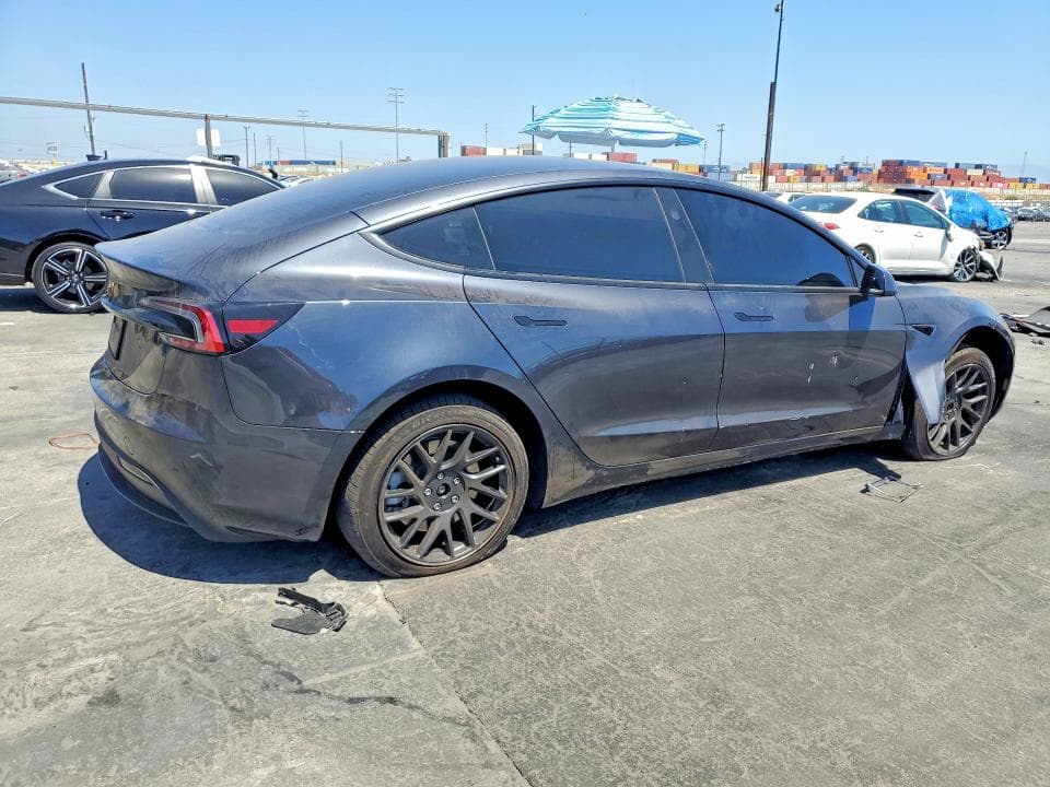 2026 TESLA MODEL 3 3