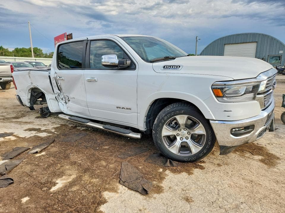 2021 RAM 1500 LARAMIE 4