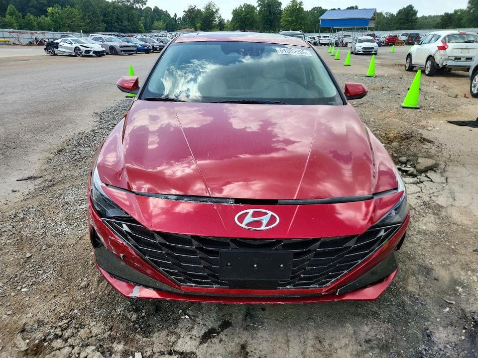 2023 HYUNDAI ELANTRA LIMITED 5