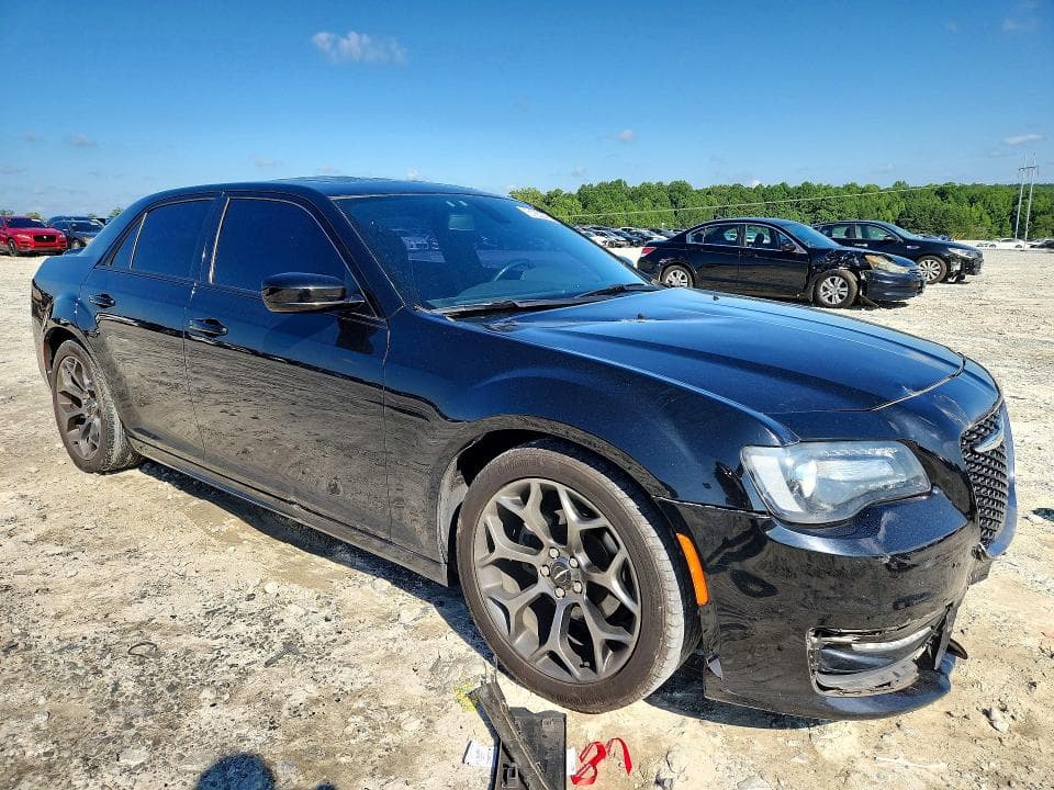 2017 CHRYSLER 300 S 4