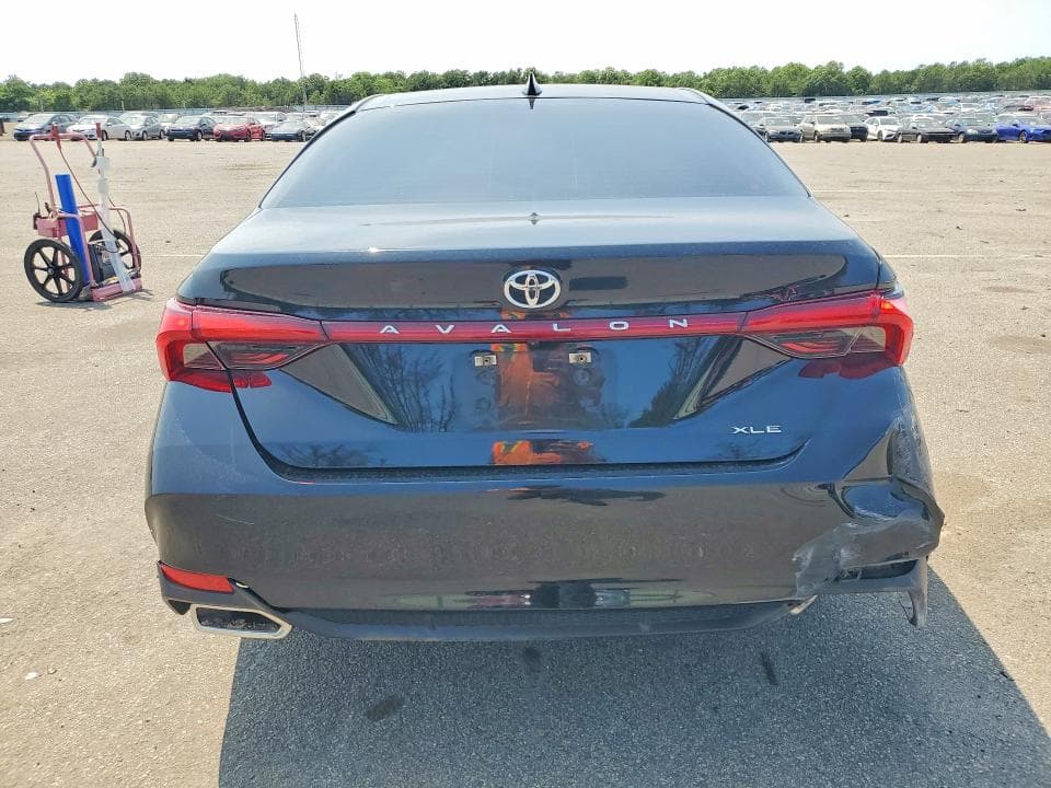2022 TOYOTA AVALON XLE 6