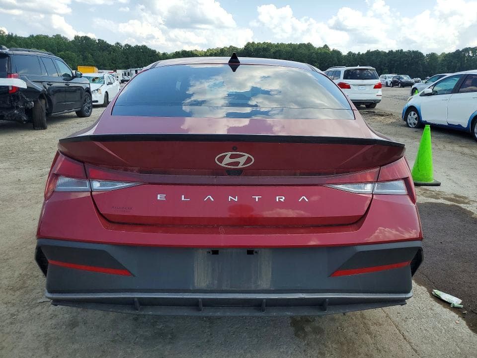 2025 HYUNDAI ELANTRA SEL SPORT 6