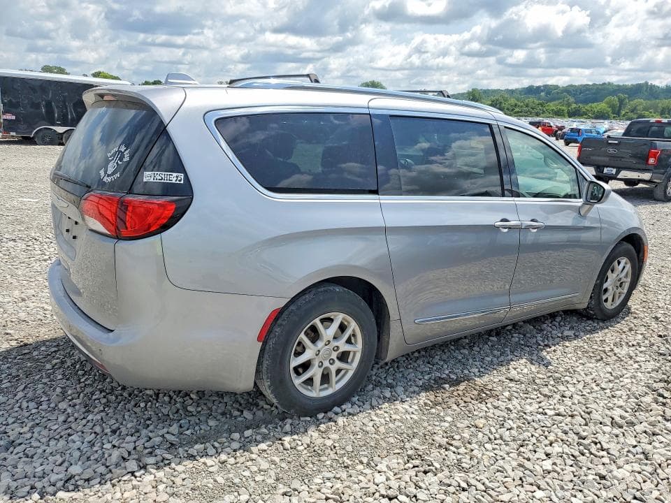 2020 CHRYSLER PACIFICA TOURING L 3
