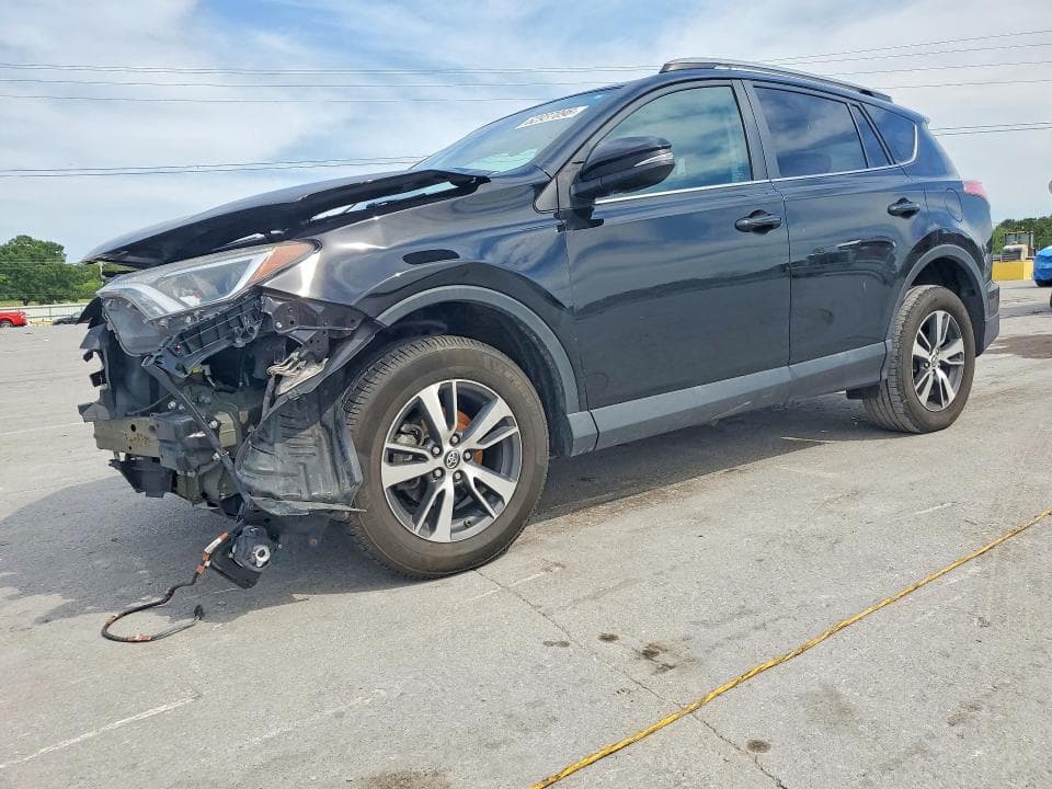 2018 TOYOTA RAV4 XLE - 1