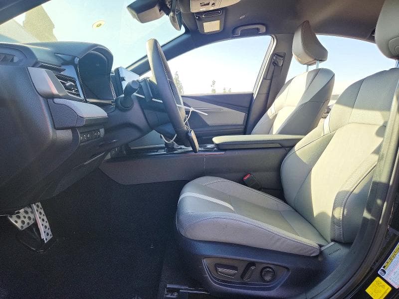 2026 TOYOTA CAMRY SE 7