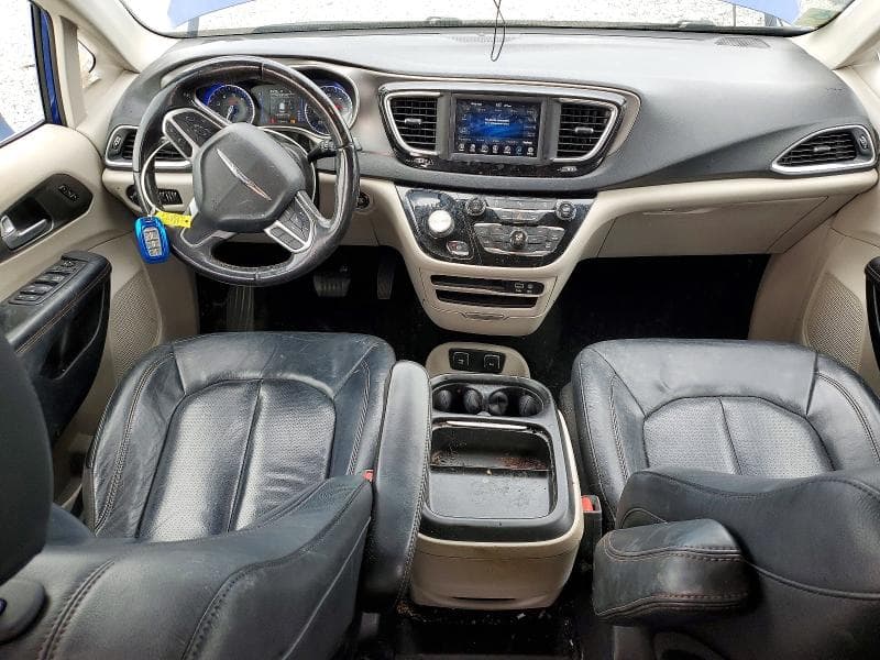 2020 CHRYSLER PACIFICA TOURING L 8