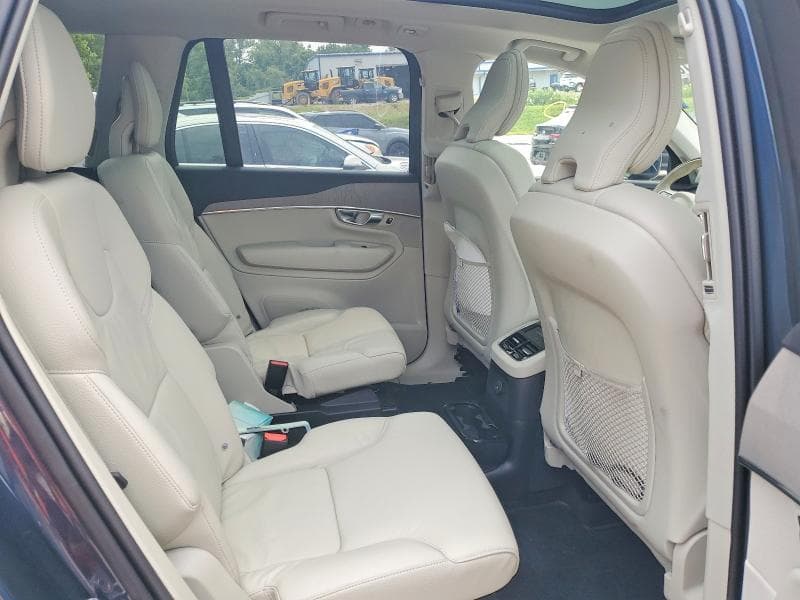 2025 VOLVO XC90 PLUS 11