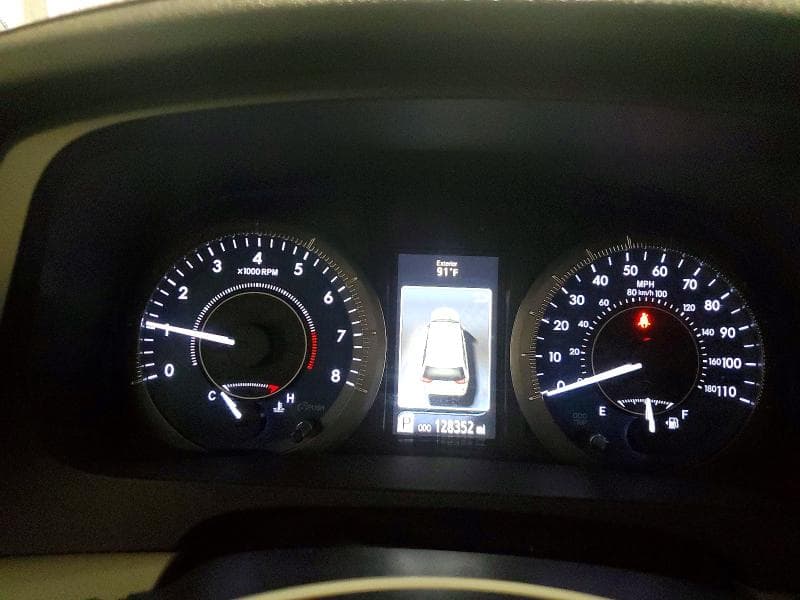 2017 TOYOTA SIENNA XLE 8-PASSENGER 9