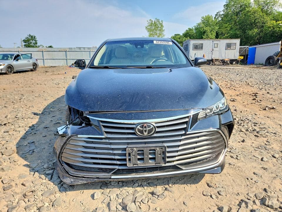 2020 TOYOTA AVALON XLE 5