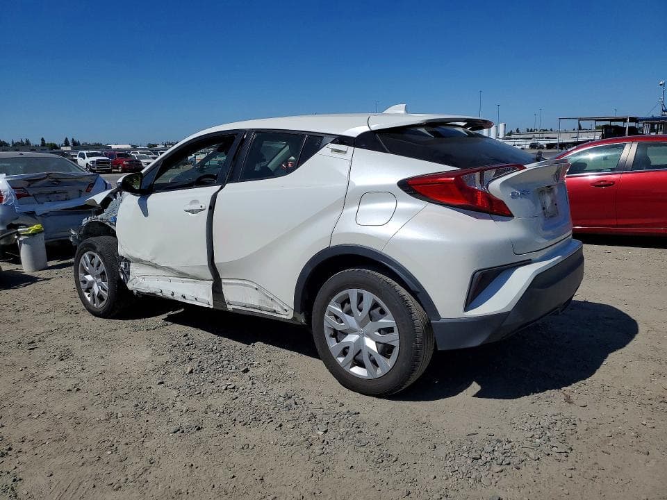 2021 TOYOTA C-HR LE 2