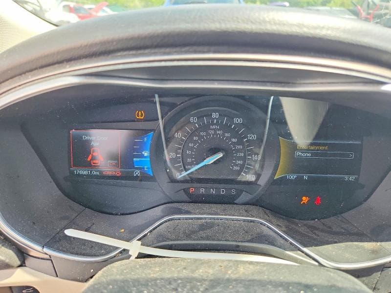 2017 FORD FUSION SE 9