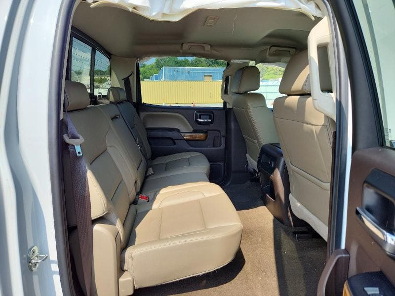 2017 GMC SIERRA K2500 SLT 10