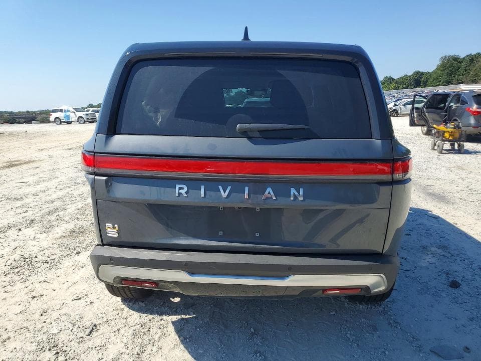2023 RIVIAN R1S LAUNCH EDITION 6