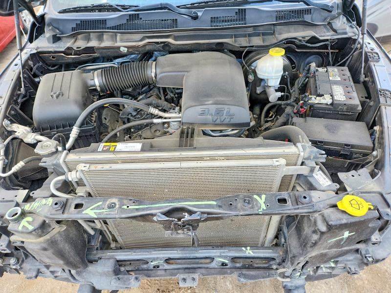 2019 RAM 1500 CLASSIC SLT 11