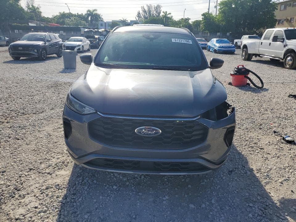 2023 FORD ESCAPE ST LINE 5