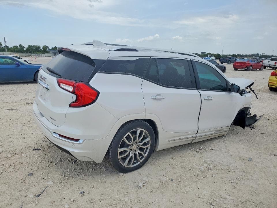2022 GMC TERRAIN DENALI 3
