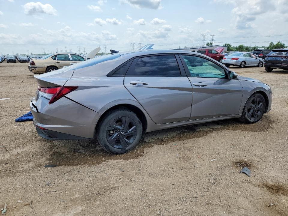 2021 HYUNDAI ELANTRA SEL 3