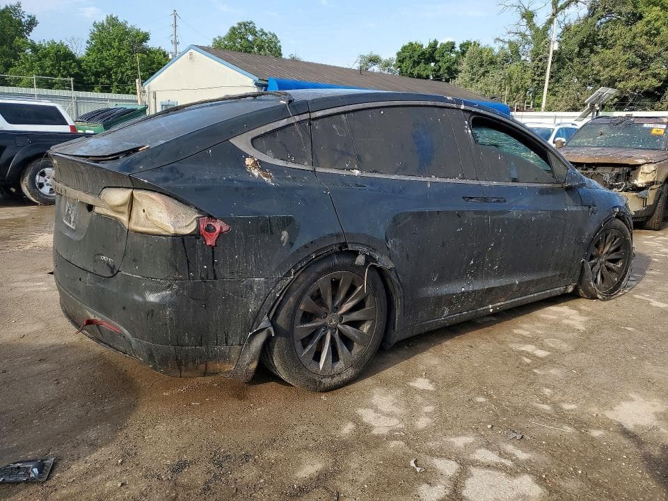 2017 TESLA MODEL X 3