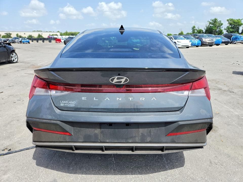 2025 HYUNDAI ELANTRA SEL SPORT 6