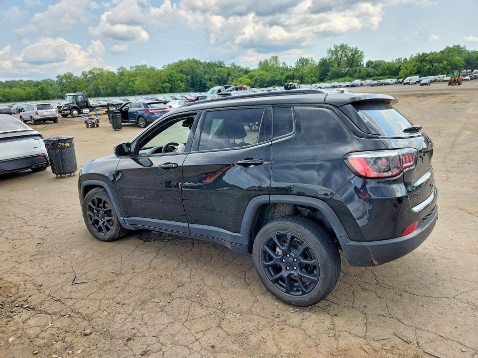 2022 JEEP COMPASS LATITUDE 2