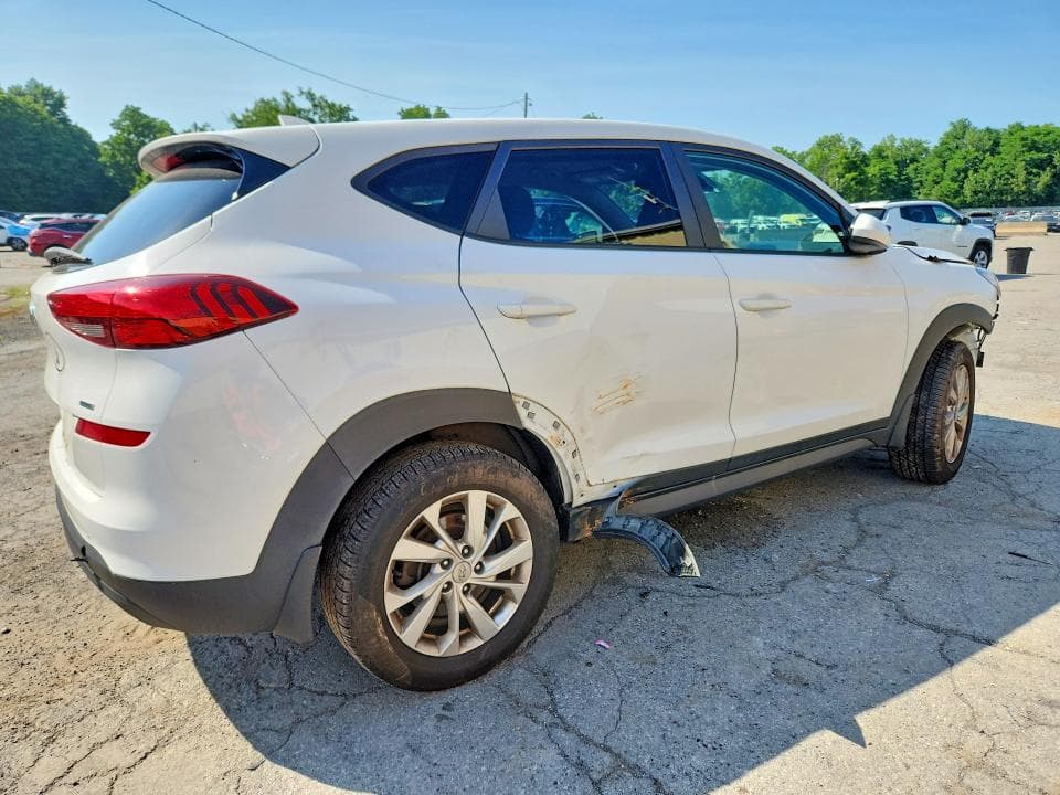 2020 HYUNDAI TUCSON SE 3