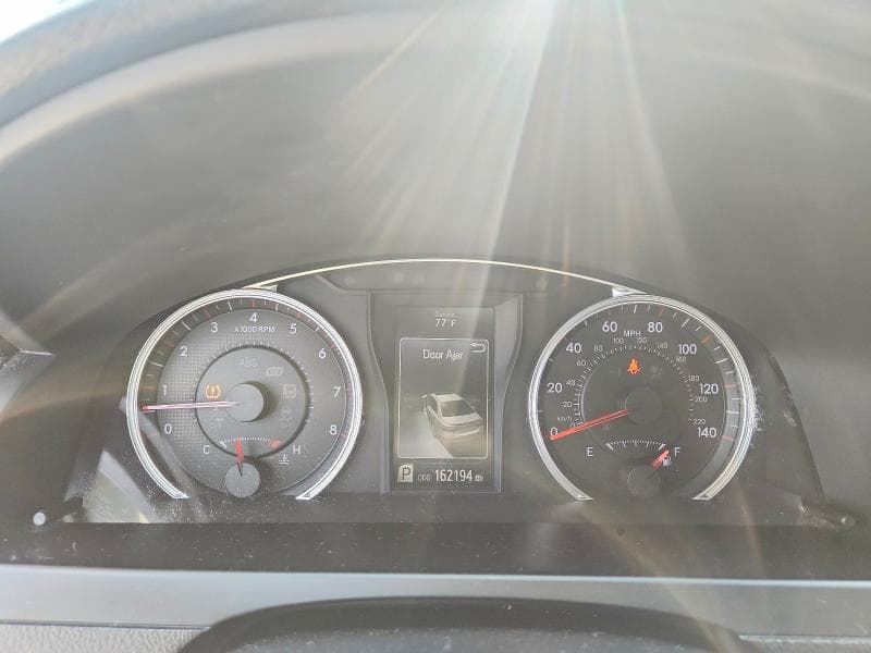 2017 TOYOTA CAMRY SE 9