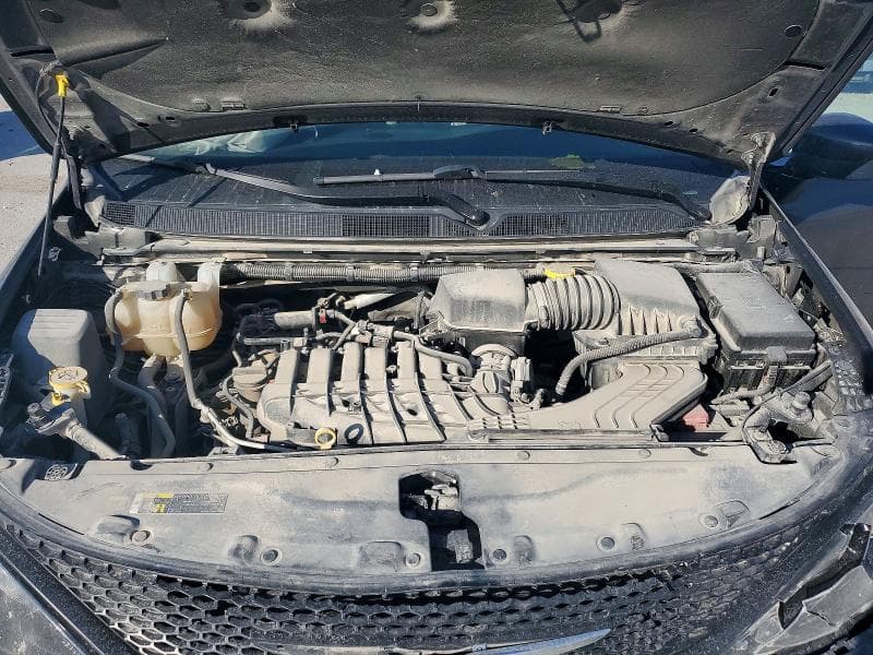 2022 CHRYSLER VOYAGER LX 12