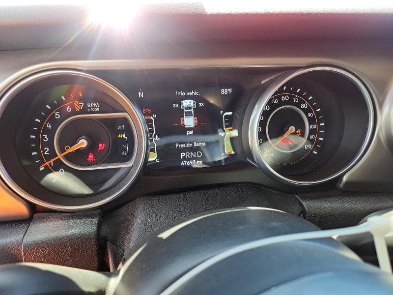 2020 JEEP GLADIATOR SPORT 9