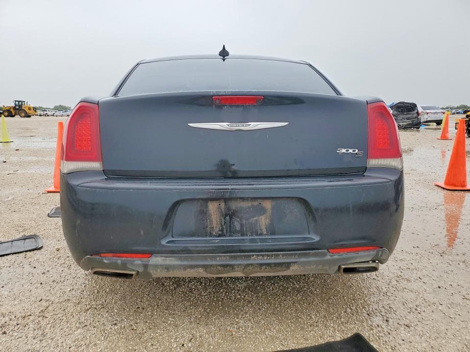 2017 CHRYSLER 300 S 6