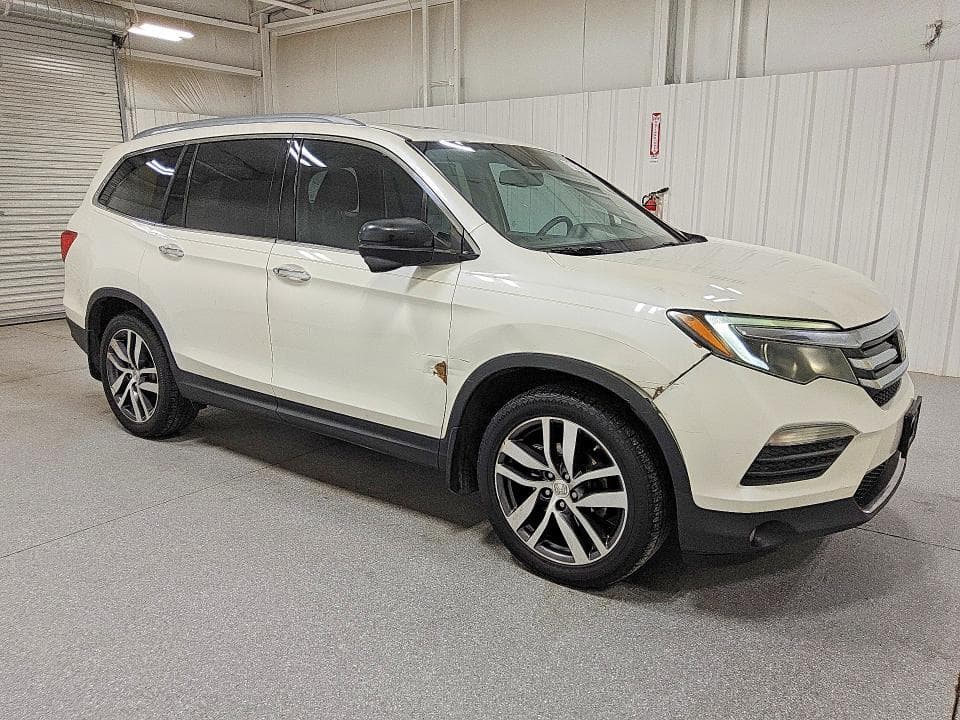 2017 HONDA PILOT TOURING 4