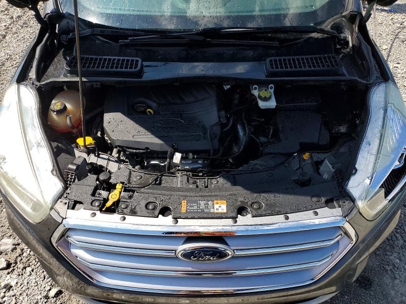 2017 FORD ESCAPE SE 12