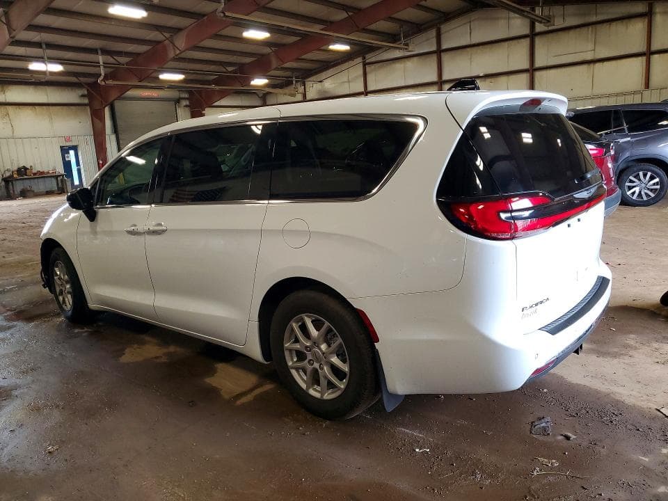2024 CHRYSLER PACIFICA TOURING L 2
