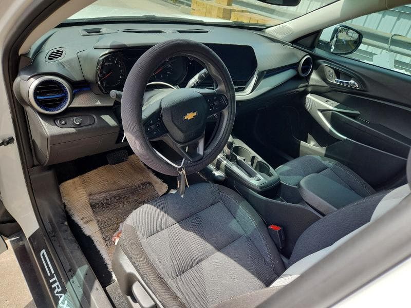 2024 CHEVROLET TRAX LS 8
