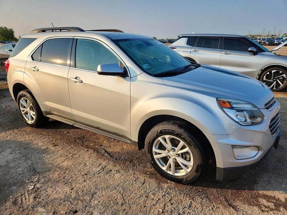 2017 CHEVROLET EQUINOX LT 4