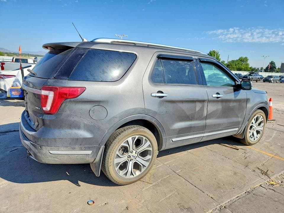 2018 FORD EXPLORER PLATINUM 3