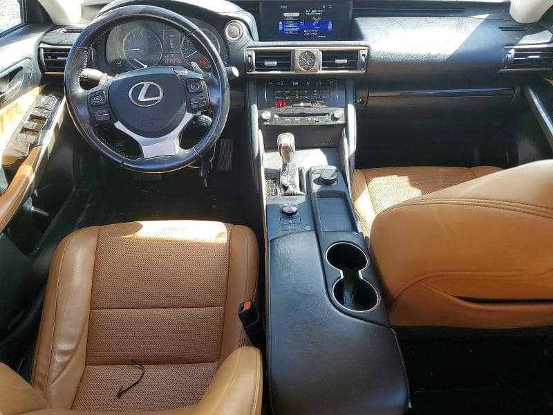 2017 LEXUS IS 200T 8