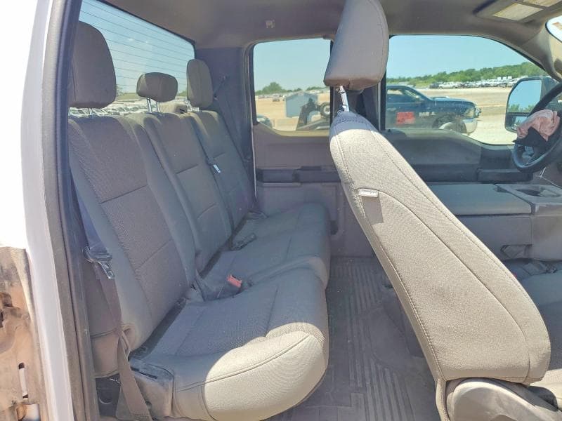 2022 FORD F350 SUPER DUTY 10
