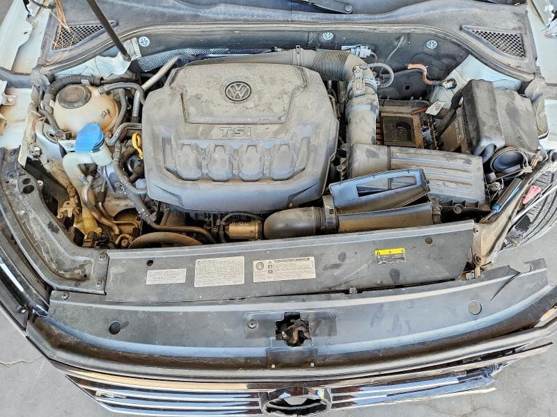 2018 VOLKSWAGEN PASSAT S 11