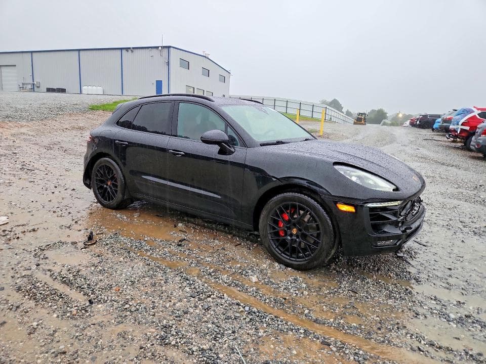 2018 PORSCHE MACAN GTS 4